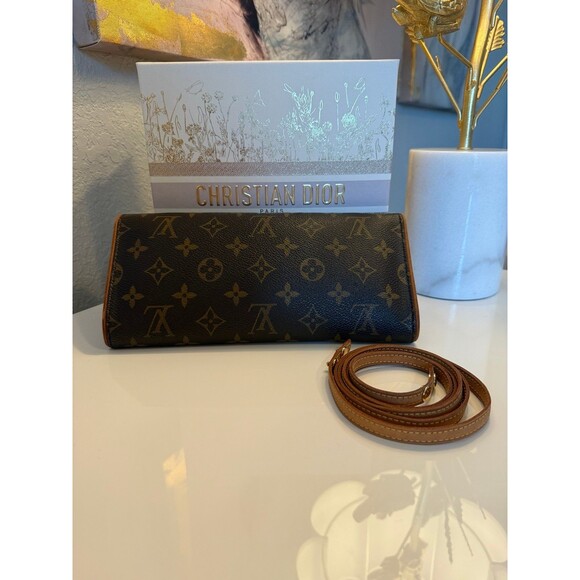 Louis Vuitton Twin GM (COA Included) - Picture 2 of 14